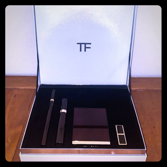 4 piece Tom Ford Eye & Lip makeup set